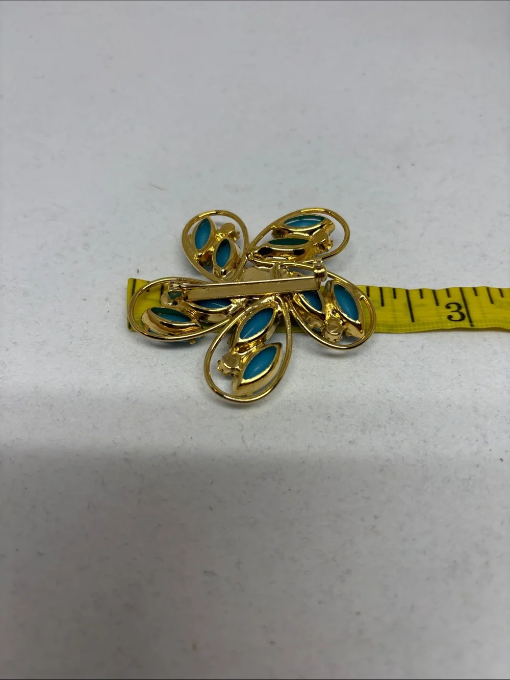Beautiful Gold Plated Turquoise Rhinestone Flower Brooch